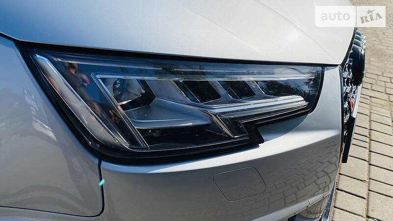 Седан Audi A4 2018 в Одессе