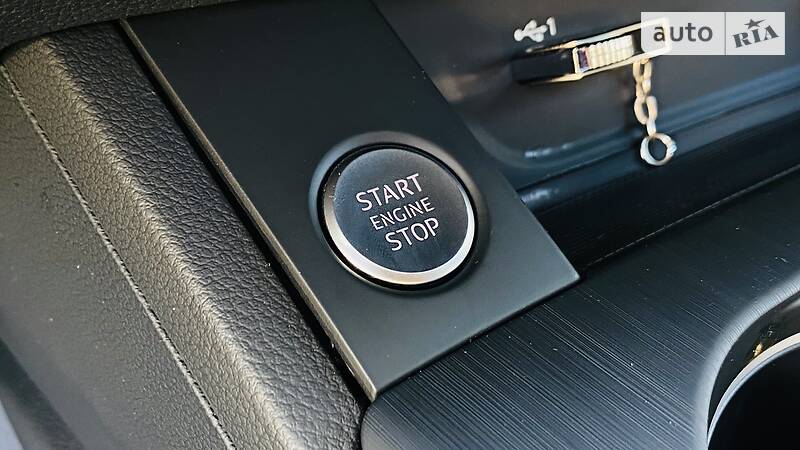 Седан Audi A4 2018 в Одессе