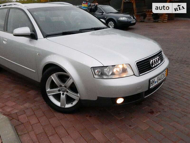 Универсал Audi A4 2002 в Сарнах
