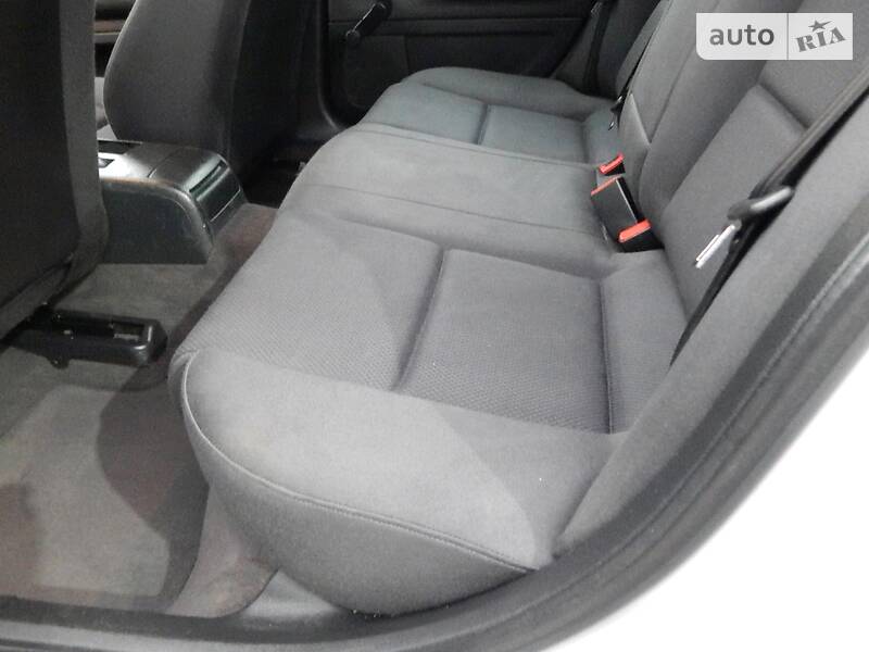 Универсал Audi A4 2002 в Сарнах