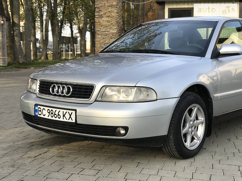 Седан Audi A4 1999 в Стрые