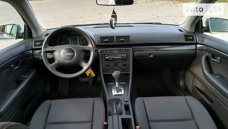 Седан Audi A4 2005 в Миронівці