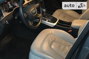 Седан Audi A4 2013 в Дніпрі