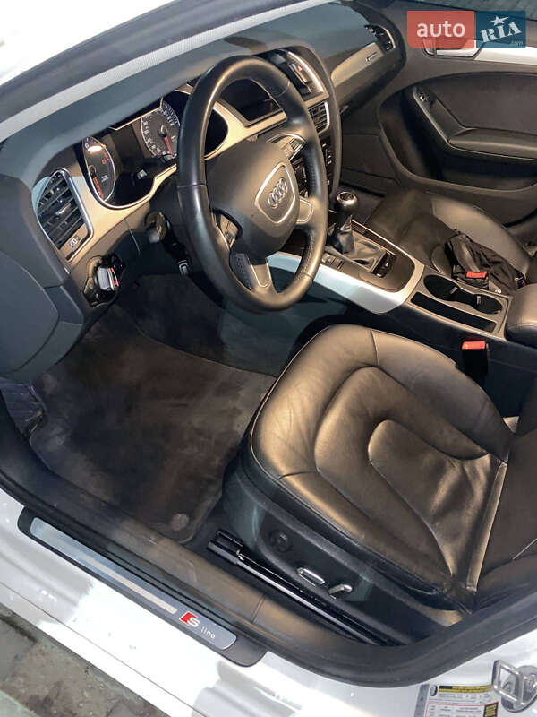 Седан Audi A4 2014 в Одессе