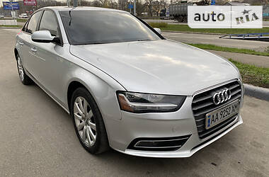 Седан Audi A4 2013 в Киеве