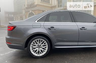 Седан Audi A4 2018 в Одессе