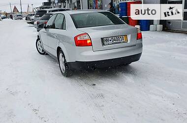 Седан Audi A4 2002 в Сарнах