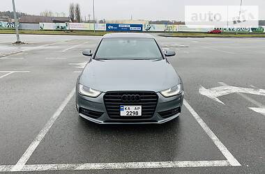 Седан Audi A4 2012 в Киеве