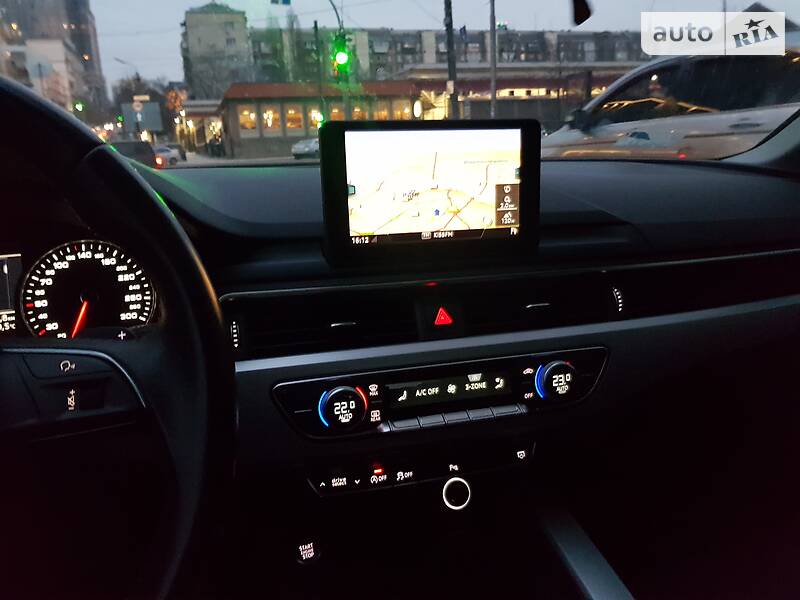 Универсал Audi A4 2017 в Киеве