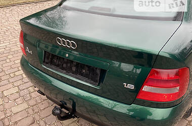 Седан Audi A4 2001 в Харькове