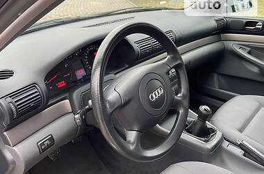 Седан Audi A4 2001 в Харькове