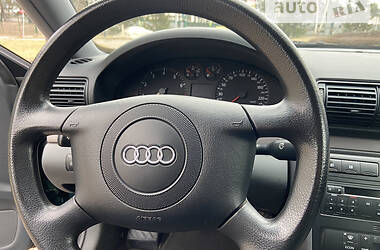 Седан Audi A4 2001 в Харькове