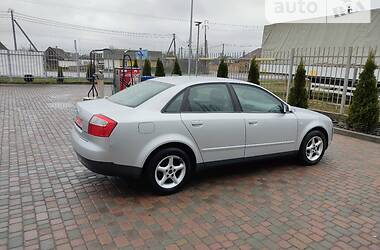 Седан Audi A4 2001 в Сарнах