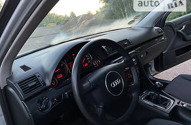 Седан Audi A4 2002 в Сарнах