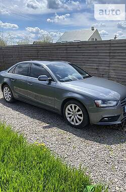 Седан Audi A4 2012 в Харькове