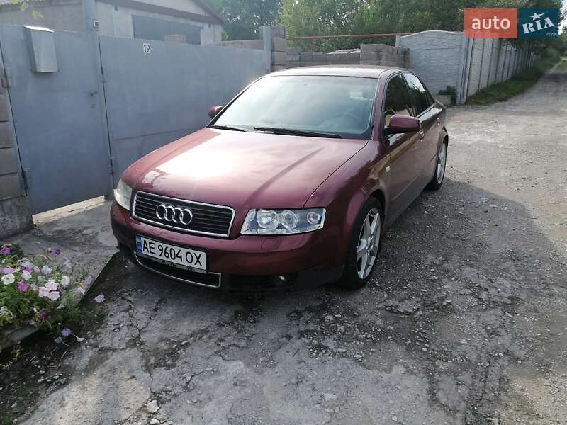 Седан Audi A4 2000 в Каменском