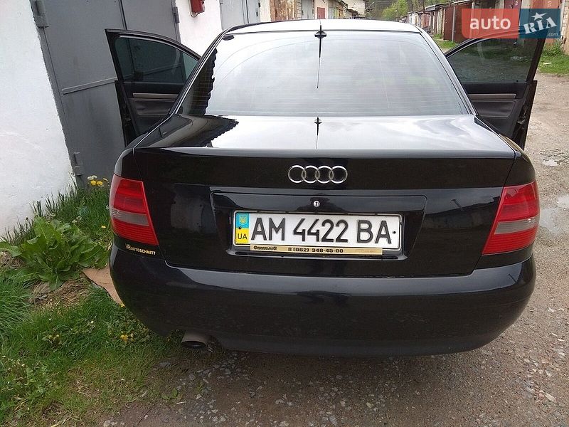 Седан Audi A4 2000 в Житомире