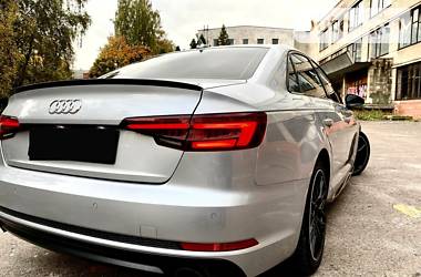 Седан Audi A4 2017 в Львові