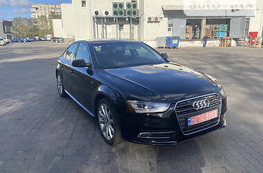 Седан Audi A4 2014 в Львове