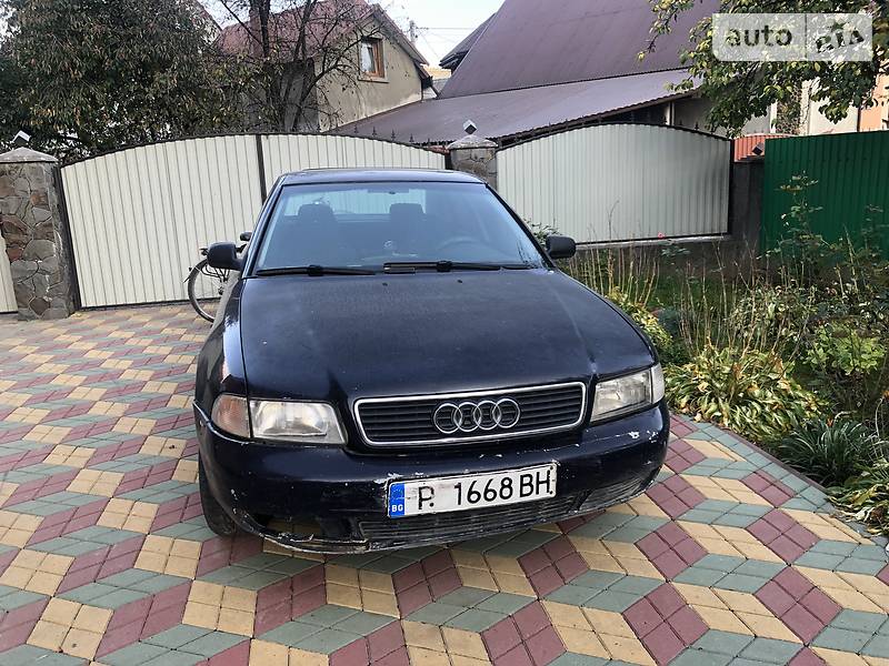 Универсал Audi A4 1998 в Тячеве