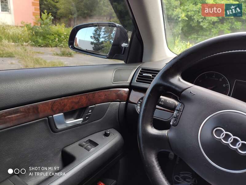 Седан Audi A4 2001 в Сарнах