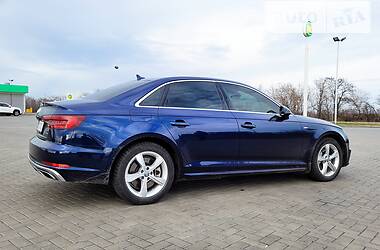 Седан Audi A4 2018 в Токмаку