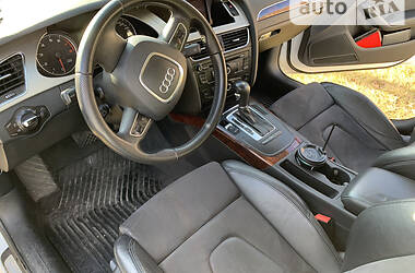 Седан Audi A4 2011 в Києві