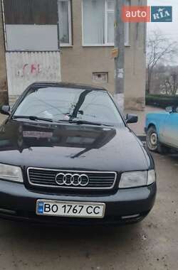 Седан Audi A4 1996 в Львове