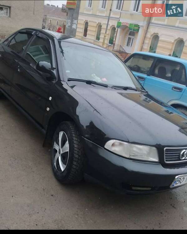 Седан Audi A4 1996 в Бережанах