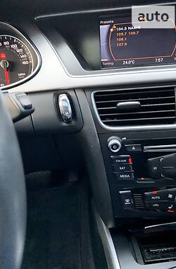 Седан Audi A4 2014 в 