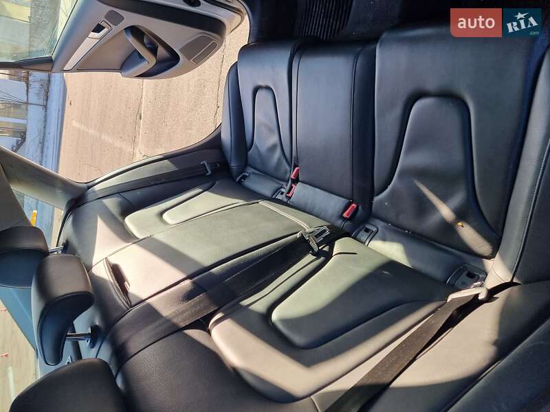 Седан Audi A4 2013 в Миколаєві