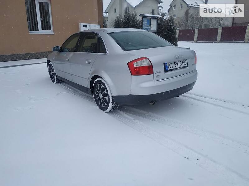 Седан Audi A4 2000 в Івано-Франківську