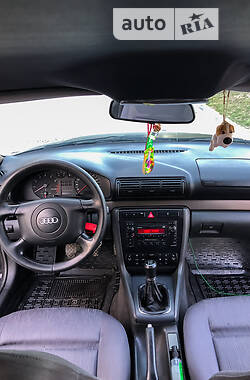 Седан Audi A4 1999 в Тернополе