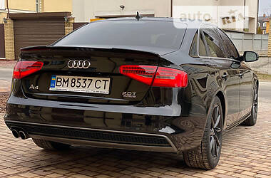 Седан Audi A4 2015 в 