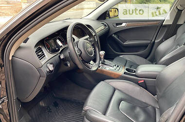 Седан Audi A4 2015 в 