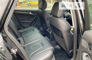 Седан Audi A4 2015 в 