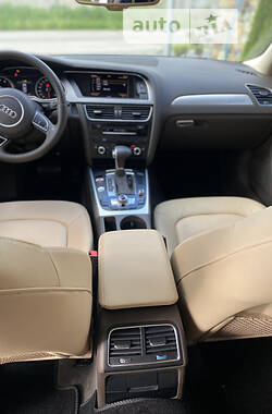 Седан Audi A4 2015 в Стрые