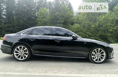 Седан Audi A4 2020 в Киеве