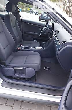 Седан Audi A4 2002 в 