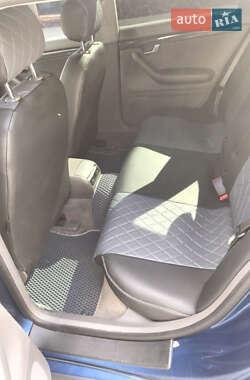 Универсал Audi A4 2004 в Дунаевцах