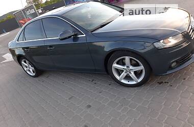 Седан Audi A4 2010 в Львове