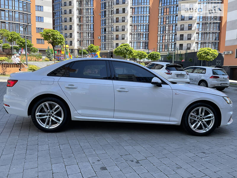 Седан Audi A4 2016 в Івано-Франківську