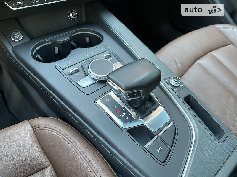 Седан Audi A4 2016 в Івано-Франківську
