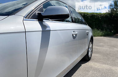 Седан Audi A4 2010 в 