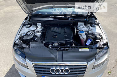 Седан Audi A4 2010 в 