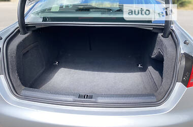 Седан Audi A4 2010 в 