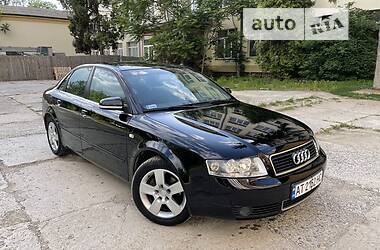Седан Audi A4 2004 в 