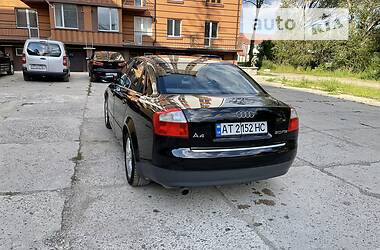 Седан Audi A4 2004 в 