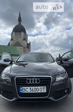 Седан Audi A4 2010 в Львові