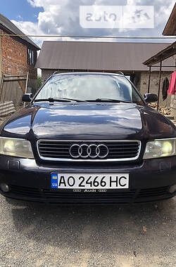 Универсал Audi A4 1999 в Хусте